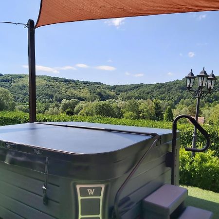 Kovacsszenaja Vendeghaz Villa Luaran gambar